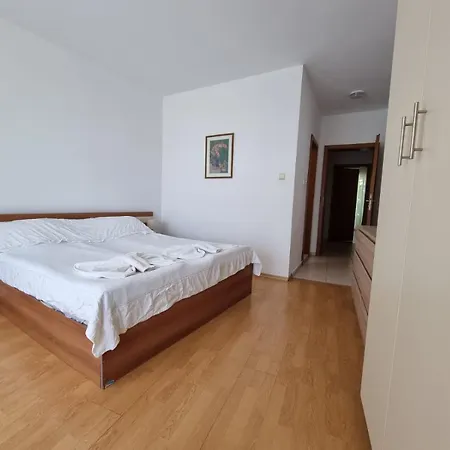 Hotel de apartamente Yassen Village