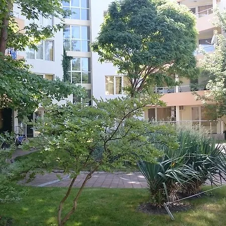 Yassen Village Lejlighedshotel 3*