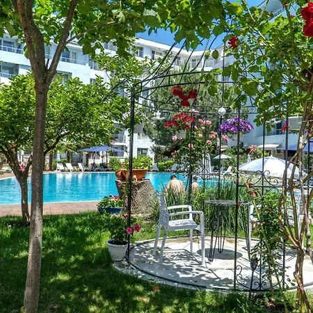 雅思森假日村 公寓式酒店