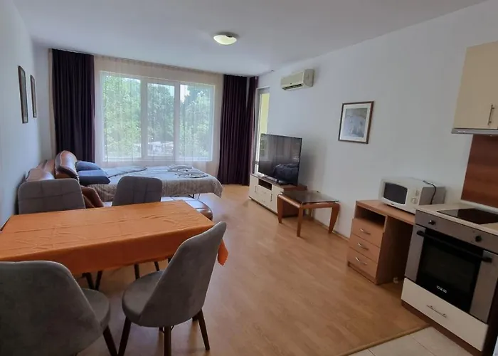 Yassen Holiday Village Aparthotel 3*