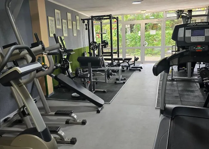 Yassen Holiday Village