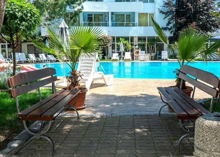 Yassen Holiday Village