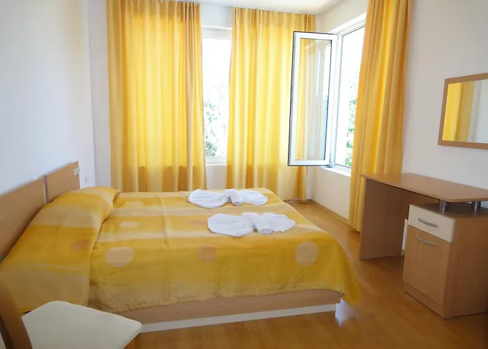 Aparthotel Yassen Holiday Village