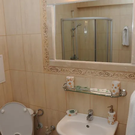 מלון דירות Yassen Village 3*