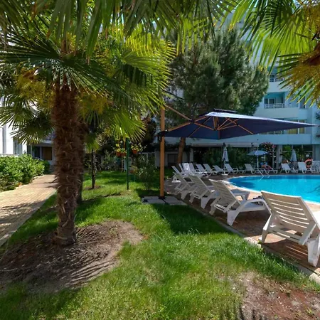 Yassen Village ساني بيتش