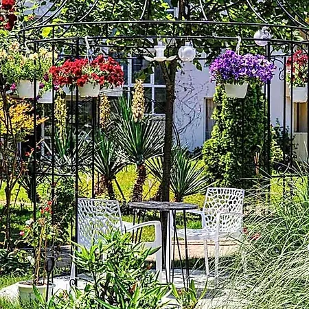 Yassen Village מלון דירות 3*