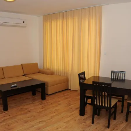 Yassen Village 3* ساني بيتش