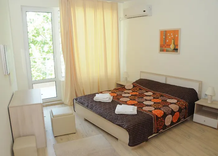 Yassen Village Sluneční pobřeží